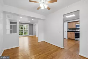 10421 Todman Landing, Burke, VA 22015 - Photo 7