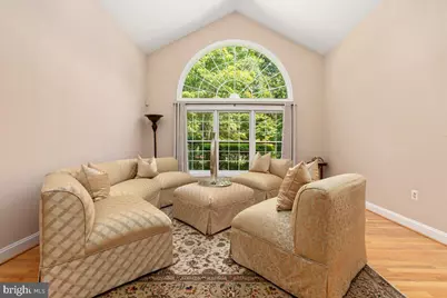 1358 Lake Forest Court, Reston, VA 20194 - Photo 5