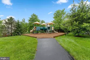 11565 Cavalier Landing Ct, Fairfax, VA 22030 - Photo 39