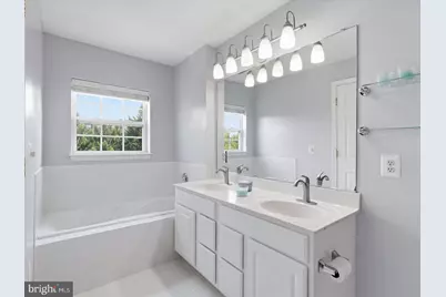 11565 Cavalier Landing Court #401, Fairfax, VA 22030 - Photo 17