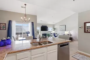 11565 Cavalier Landing Ct, Fairfax, VA 22030 - Photo 5