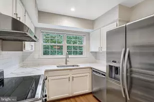 7729 Inversham Dr, Falls Church, VA 22042 - Photo 13