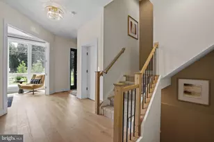 7045 Liberty Ln, McLean, VA 22101 - Photo 7
