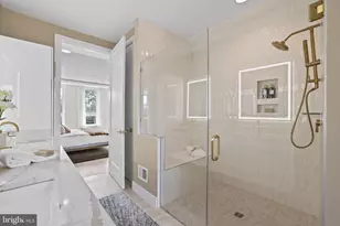 7045 Liberty Ln, McLean, VA 22101 - Photo 45