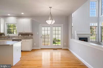 2038 Madrillon Road, Vienna, VA 22182 - Photo 9