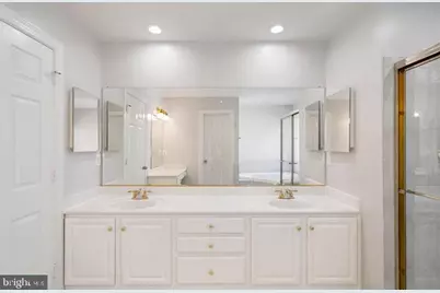 2038 Madrillon Road, Vienna, VA 22182 - Photo 35