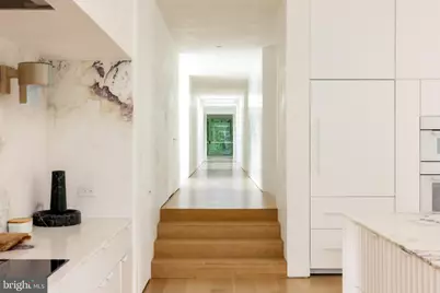 7710 Georgetown Pike, McLean, VA 22102 - Photo 13