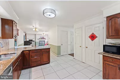 8000 Sandburg Court, Dunn Loring, VA 22027 - Photo 25