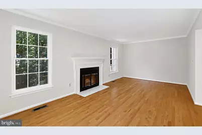 10851 Oak Green Court, Burke, VA 22015 - Photo 7