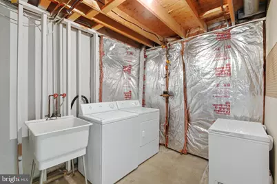 10851 Oak Green Court, Burke, VA 22015 - Photo 35