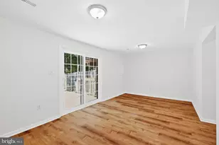 10851 Oak Green Ct, Burke, VA 22015 - Photo 31