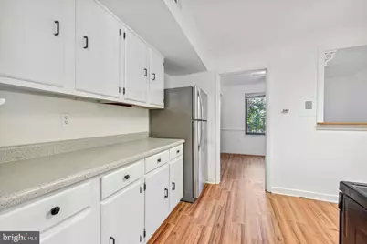 9715 Kings Crown Court #002, Fairfax, VA 22031 - Photo 7