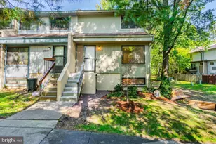 2246 White Cornus Ln, Reston, VA 20191 - Photo 25