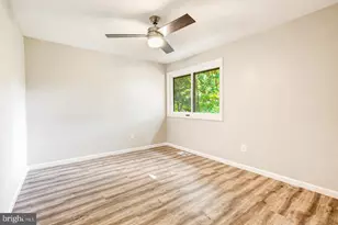 2246 White Cornus Ln, Reston, VA 20191 - Photo 13