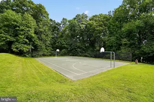 12160 Penderview Ln, Fairfax, VA 22033 - Photo 33