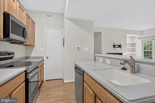 12160 Penderview Ln, Fairfax, VA 22033 - Photo 23