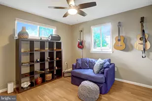 5510 Kings Park Dr, Springfield, VA 22151 - Photo 21