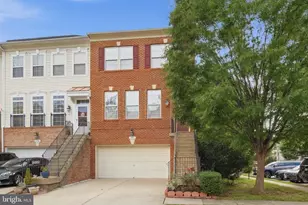 8561 Wyngate Manor Ct, Alexandria, VA 22309 - Photo 3