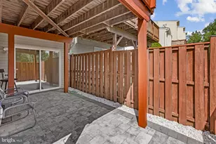 5185 Ballycastle Cir, Alexandria, VA 22315 - Photo 45