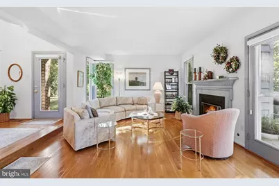 11411 Orchard Green Court, Reston, VA 20190 - Photo 5