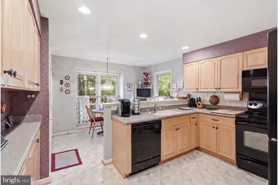 11411 Orchard Green Court, Reston, VA 20190 - Photo 13