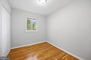 8608 Parliament Dr, Springfield, VA 22151 - Photo 23
