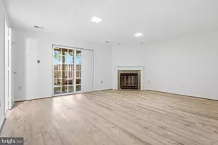 9364 Peter Roy Ct, Burke, VA 22015 - Photo 23