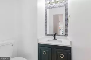 9364 Peter Roy Ct, Burke, VA 22015 - Photo 11