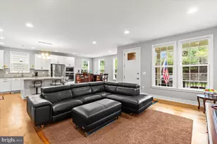 6137 Olivet Dr, Alexandria, VA 22315 - Photo 9