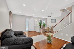 5851 Waterdale, Centreville, VA 20121 - Photo 5