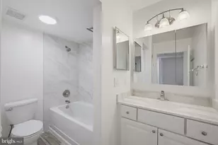 1657 Parkcrest Cir, Reston, VA 20190 - Photo 15