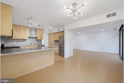 1657 Parkcrest Circle #201, Reston, VA 20190 - Photo 11