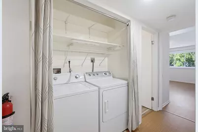 1657 Parkcrest Circle #201, Reston, VA 20190 - Photo 23
