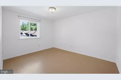 1657 Parkcrest Circle #201, Reston, VA 20190 - Photo 21
