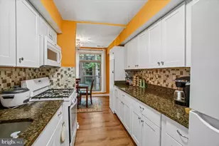 3352 Woodburn Rd, Annandale, VA 22003 - Photo 15