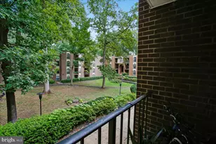 3352 Woodburn Rd, Annandale, VA 22003 - Photo 3
