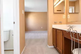 7819 Harrowgate Cir, Springfield, VA 22152 - Photo 17