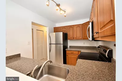 7819 Harrowgate Circle #C, Springfield, VA 22152 - Photo 7