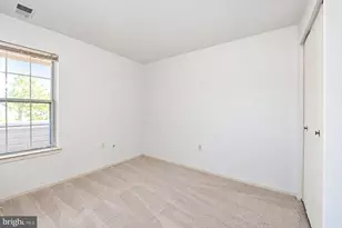 7819 Harrowgate Cir, Springfield, VA 22152 - Photo 11