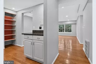7621 Tremayne Place #307, McLean, VA 22102 - Photo 11