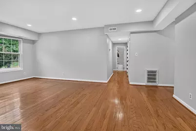 7621 Tremayne Place #307, McLean, VA 22102 - Photo 9