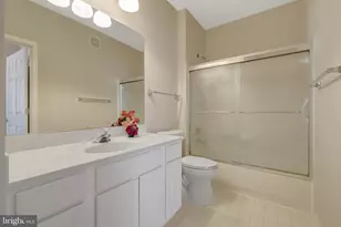 11575 Cavalier Landing Ct, Fairfax, VA 22030 - Photo 13