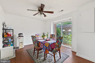 3743 Persimmon Cir, Fairfax, VA 22031 - Photo 11