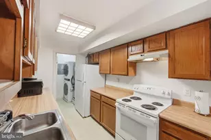 6204 Redins Dr, Alexandria, VA 22310 - Photo 11