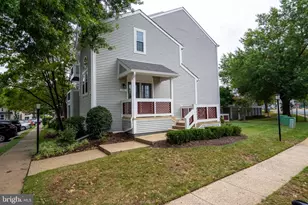 12887 Grays Pointe Rd, Fairfax, VA 22033 - Photo 1
