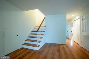 12887 Grays Pointe Rd, Fairfax, VA 22033 - Photo 5