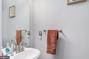 9626 Eaton Woods Pl, Lorton, VA 22079 - Photo 19