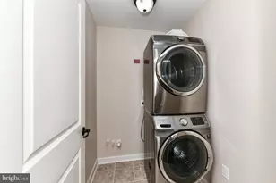 3160 Yeager Dr, Herndon, VA 20171 - Photo 17