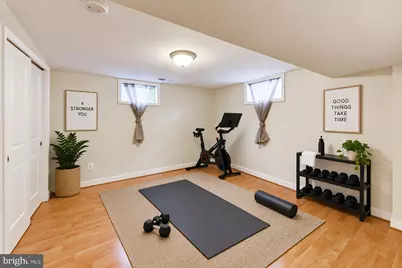7126 Wayne Drive, Annandale, VA 22003 - Photo 23