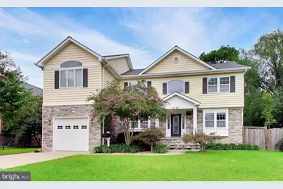 7126 Wayne Drive, Annandale, VA 22003 - Photo 1
